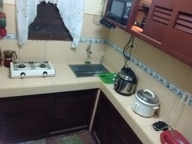 Biplanta de 2 habitaciones en permuta en Pocito - Palmar, Marianao, La Habana