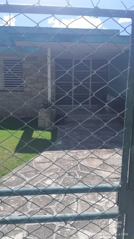 Casa de 5 habitaciones en venta en Miramar, Playa, La Habana
