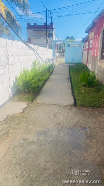 Biplanta de 5 habitaciones en venta en Cojímar, Habana del Este, La Habana - 5