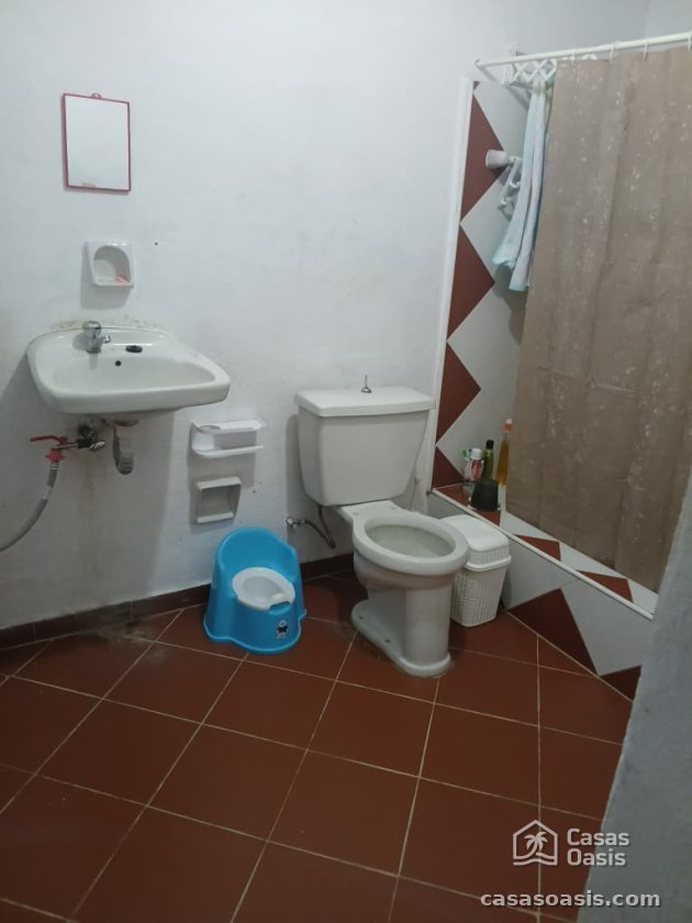 Casa de Campo de 4 habitaciones en venta en San José de las Lajas, Mayabeque