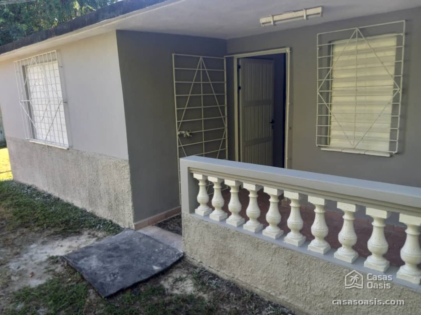 Casa de Campo de 4 habitaciones en venta en San José de las Lajas, Mayabeque