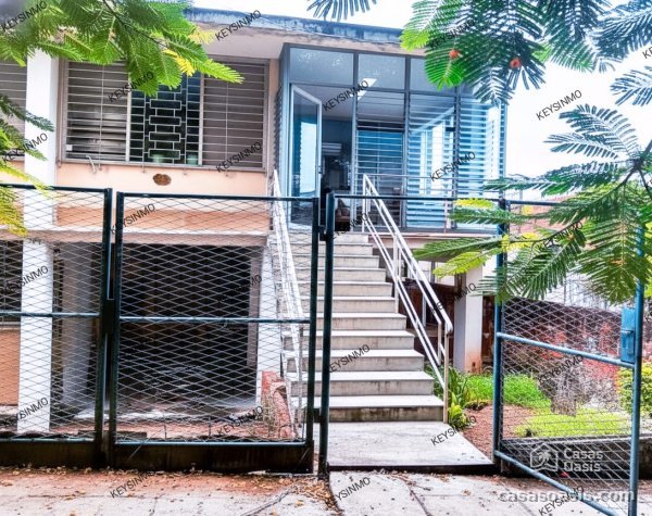Casa Independiente de 6 habitaciones en venta en Nuevo Vedado, Plaza de la Revolución, La Habana - 10