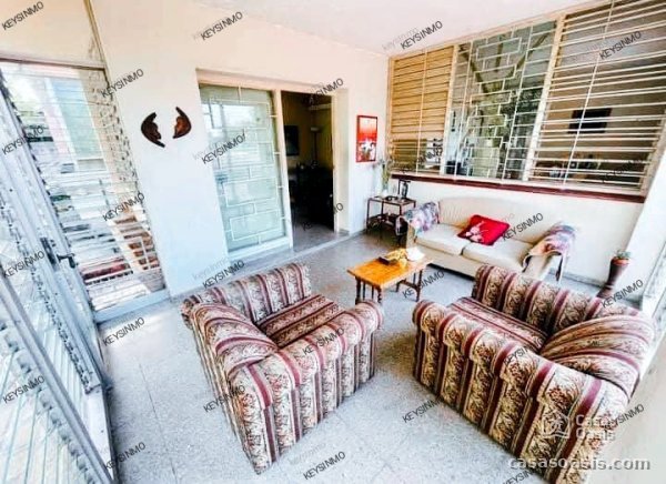 Casa Independiente de 6 habitaciones en venta en Nuevo Vedado, Plaza de la Revolución, La Habana - 2