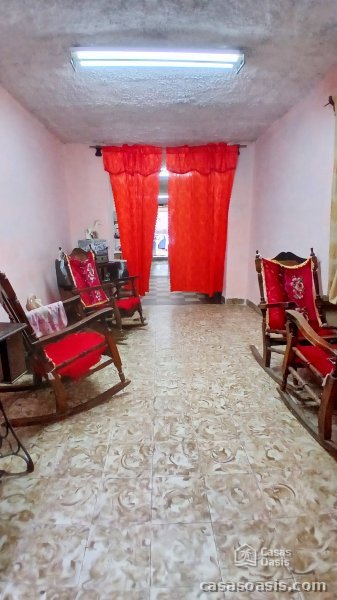 Casa de 3 habitaciones en venta en Atarés, Cerro, La Habana