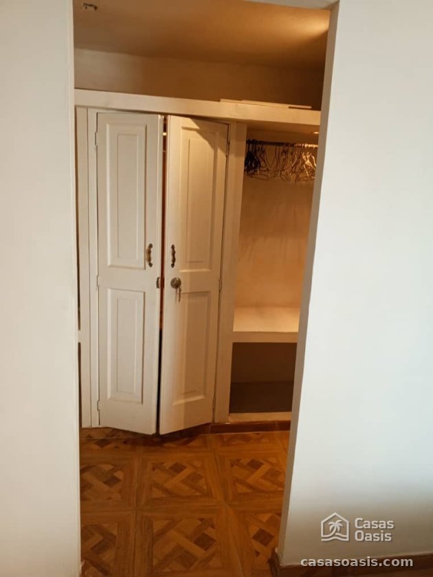 Apartamento de 5 habitaciones en venta en Vedado, Plaza de la Revolución, La Habana