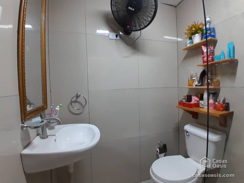 Casa de 2 habitaciones en venta en Lawton, Diez de Octubre, La Habana