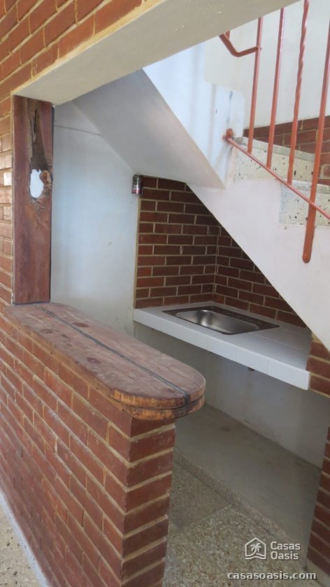 Casa Independiente de 4 habitaciones en venta en Campo Florido, Habana del Este, La Habana