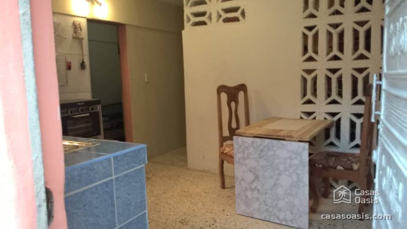 Casa Independiente de 4 habitaciones en venta en Campo Florido, Habana del Este, La Habana