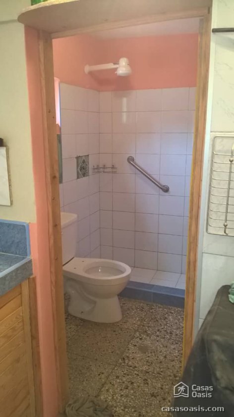 Casa Independiente de 4 habitaciones en venta en Campo Florido, Habana del Este, La Habana