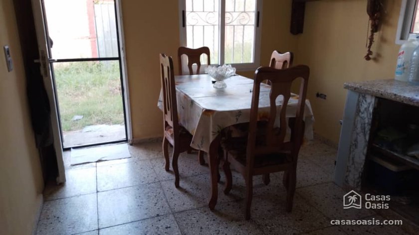 Casa Independiente de 4 habitaciones en venta en Campo Florido, Habana del Este, La Habana