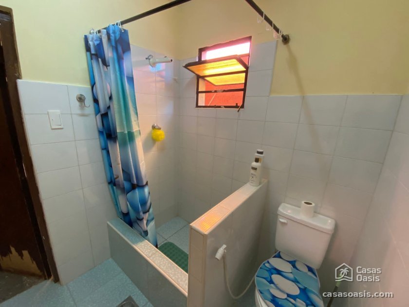 Casa Independiente de 3 habitaciones en venta en Cojímar, Habana del Este, La Habana