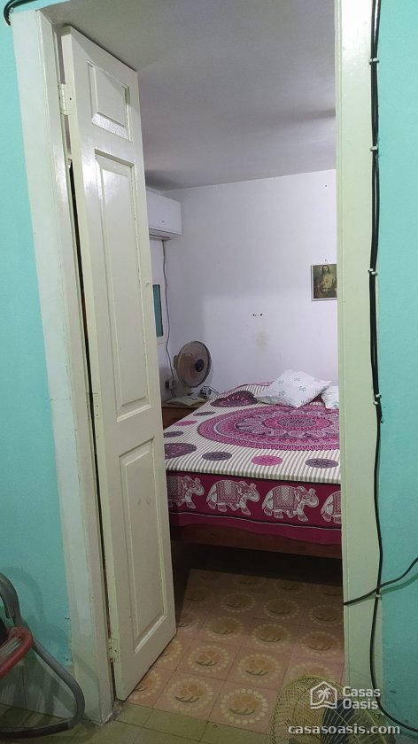 Biplanta de 2 habitaciones en permuta en Vedado, Plaza de la Revolución, La Habana