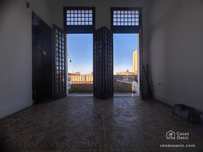 Apartment with 3 bedrooms for sale in Centro Habana, La Habana