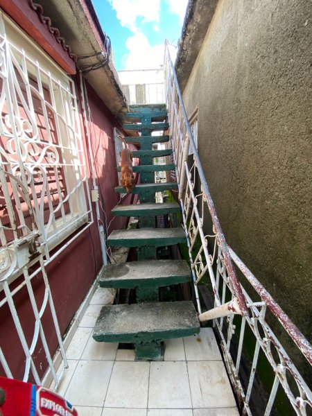 House with 4 bedrooms for sale in Las Tunas - 3