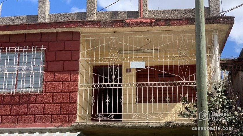 House with 4 bedrooms for sale in Las Tunas