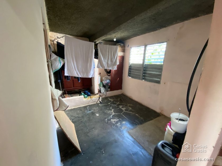 House with 4 bedrooms for sale in Las Tunas