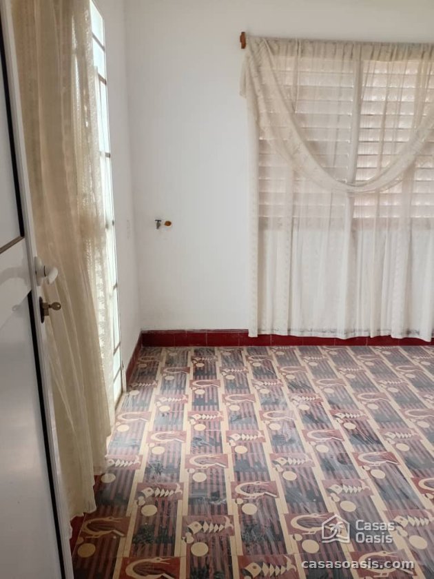 Casa de 6 habitaciones en venta en Playa, La Habana