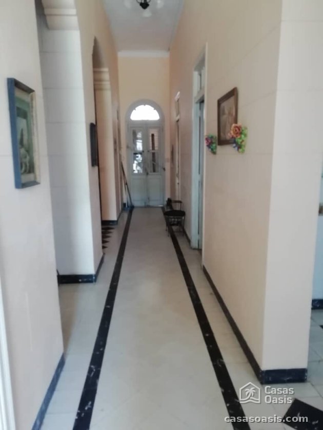 Casa de 5 habitaciones en venta en Diez de Octubre, La Habana