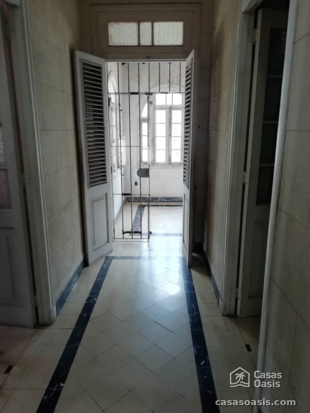 Casa de 5 habitaciones en venta en Diez de Octubre, La Habana