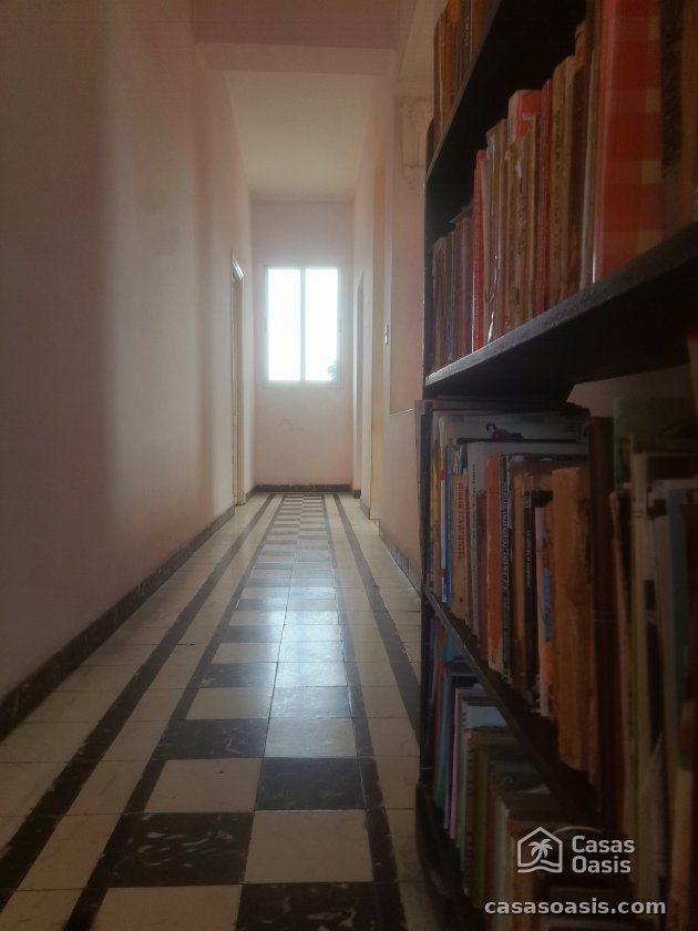 Casa Independiente de 4 habitaciones en venta en Marianao, La Habana