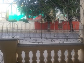 Biplanta de 4 habitaciones en permuta en Príncipe, Plaza de la Revolución, La Habana - 3