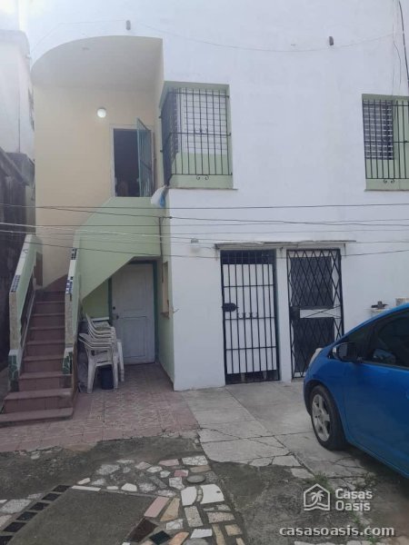Biplanta de 3 habitaciones en venta en Playa, La Habana - 2