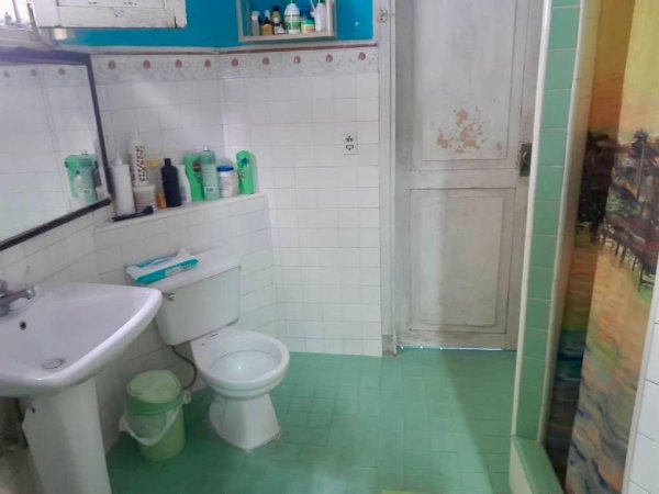Biplanta de 3 habitaciones en venta en Playa, La Habana - 3