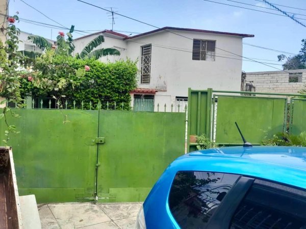 Biplanta de 3 habitaciones en venta en Playa, La Habana - 8