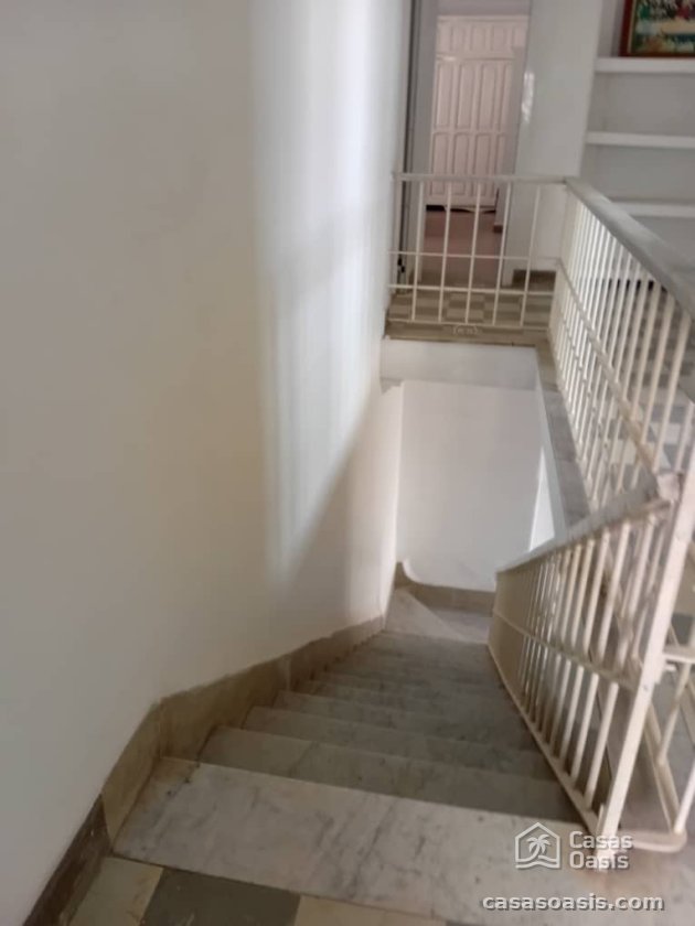 Casa Colonial de 6 habitaciones en venta en Playa, La Habana