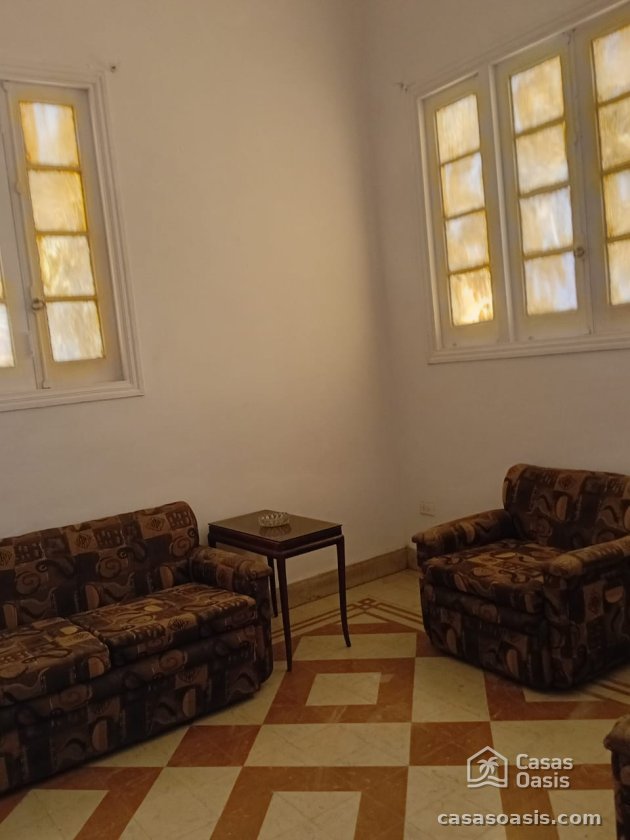 Casa Colonial de 6 habitaciones en venta en Playa, La Habana