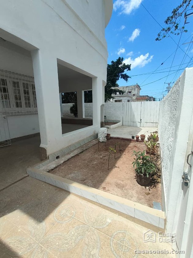 Casa Colonial de 6 habitaciones en venta en Playa, La Habana