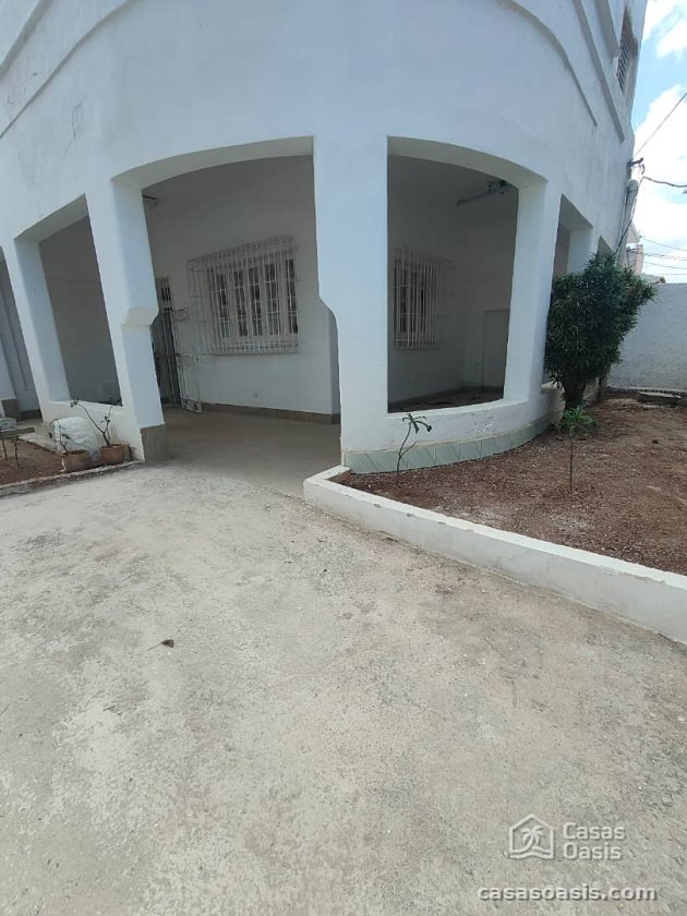 Casa Colonial de 6 habitaciones en venta en Playa, La Habana