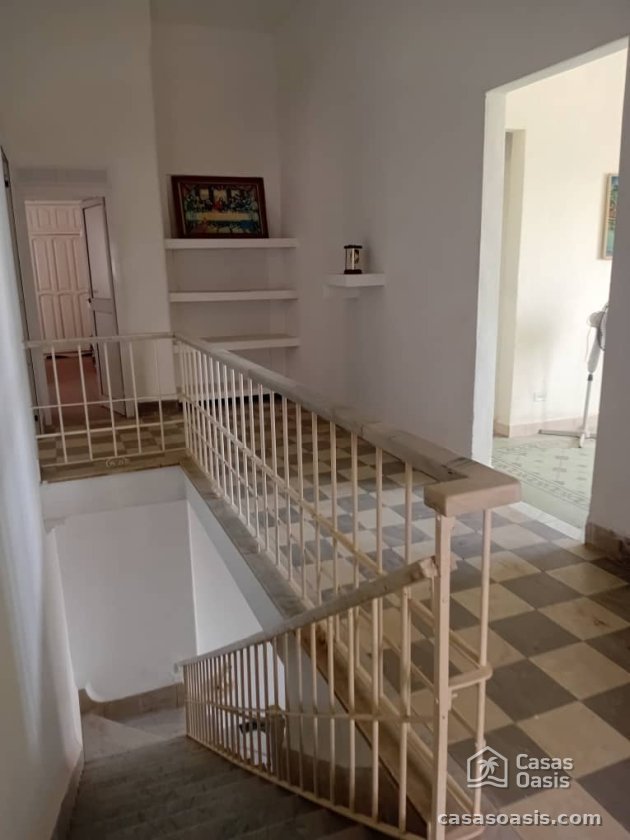 Casa Colonial de 6 habitaciones en venta en Playa, La Habana