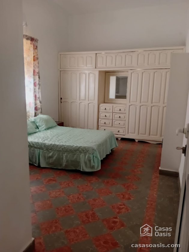 Casa Colonial de 6 habitaciones en venta en Playa, La Habana