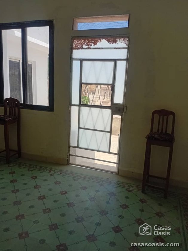 Casa Colonial de 6 habitaciones en venta en Playa, La Habana