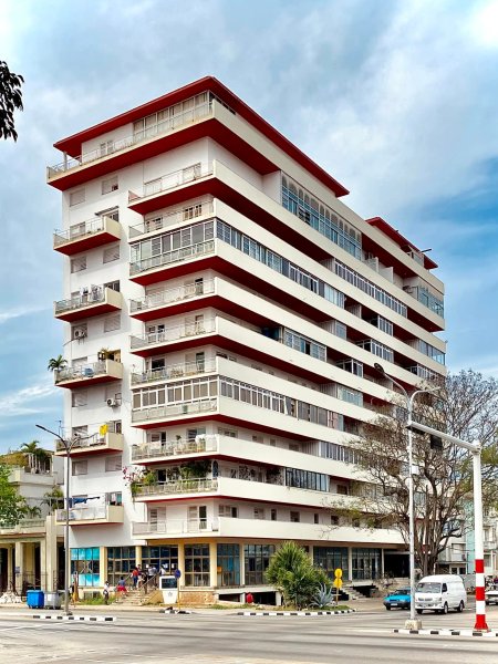 Apartamento de 2 habitaciones en venta en Vedado - Malecón, Plaza de la Revolución, La Habana