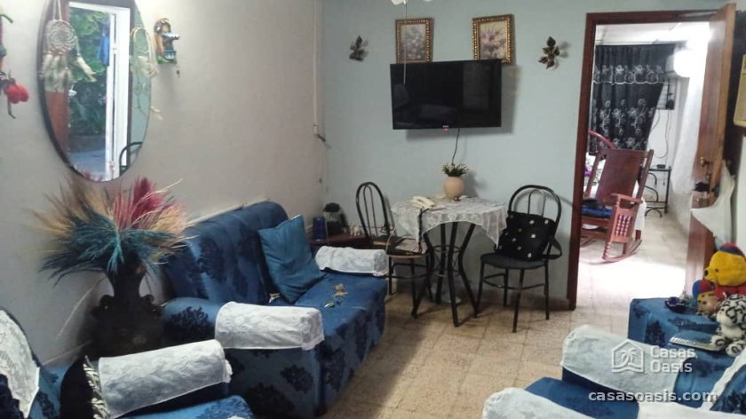 Casa de 5 habitaciones en venta en La Lisa, La Habana