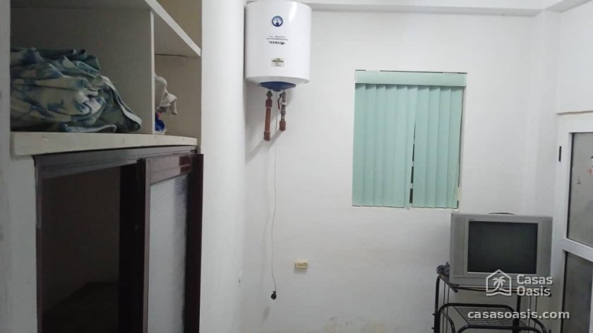 Casa de 5 habitaciones en venta en La Lisa, La Habana