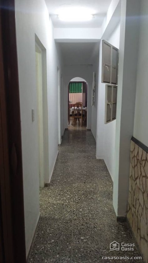 Casa de 5 habitaciones en venta en La Lisa, La Habana