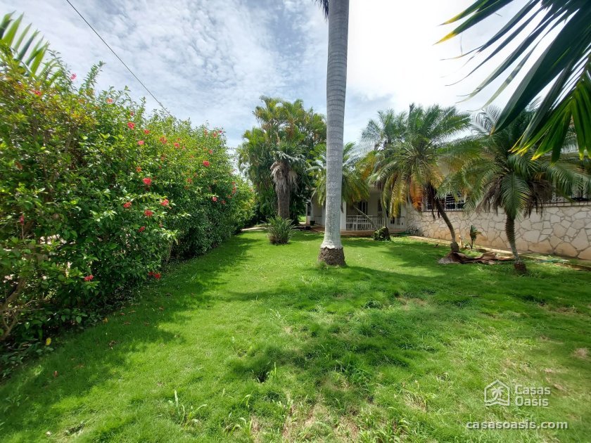 Casa de Campo de 4 habitaciones en venta en La Lisa, La Habana