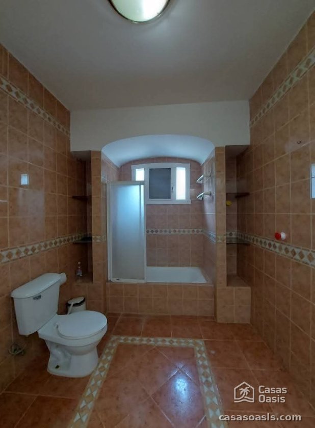 Casa de Campo de 4 habitaciones en venta en La Lisa, La Habana