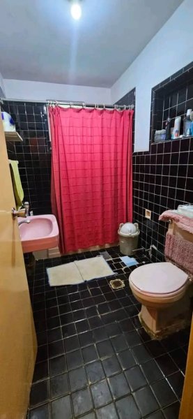 Casa de 4 habitaciones en venta en Fontanar, Boyeros, La Habana