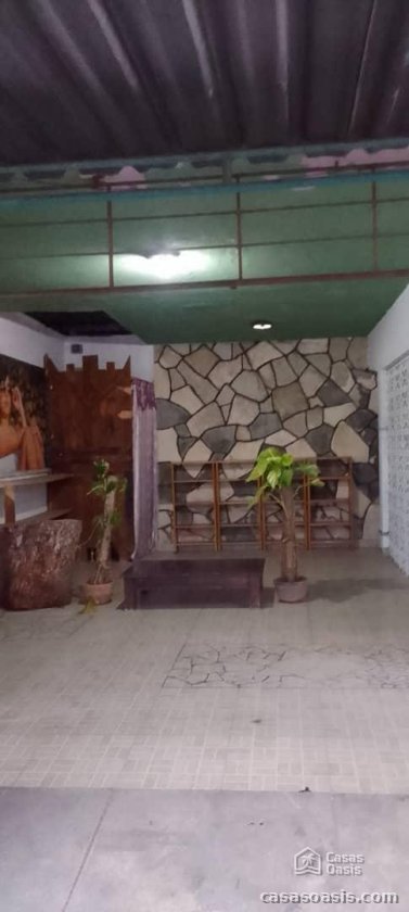 Casa de 5 habitaciones en venta en Boyeros, La Habana
