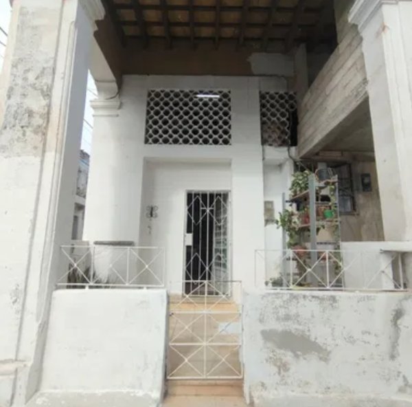 Casa Colonial de 3 habitaciones en venta en Cerro, La Habana