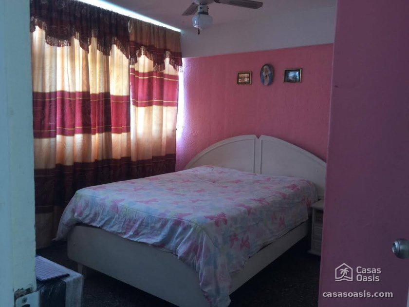 Apartamento de 3 habitaciones en venta en Vedado - Malecón, Plaza de la Revolución, La Habana
