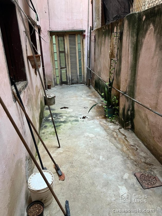 House with 6 bedrooms for sale in Cerro, La Habana