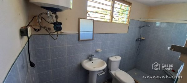 Biplanta de 3 habitaciones en venta en Reparto Bahía, Habana del Este, La Habana - 5