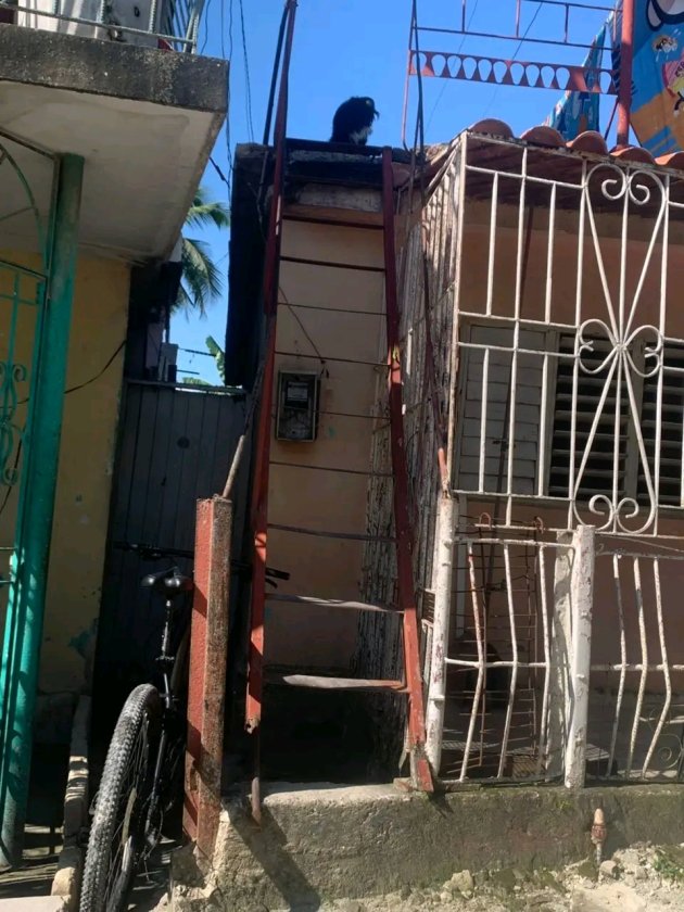 House with 2 bedrooms for sale in Holguín