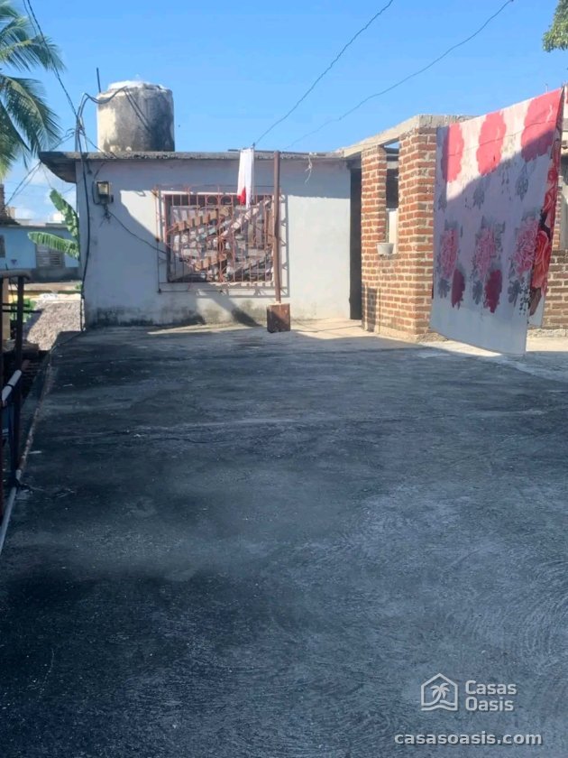 House with 2 bedrooms for sale in Holguín
