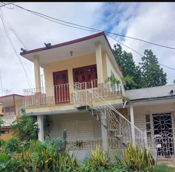 Duplex with 3 bedrooms for sale in Holguín